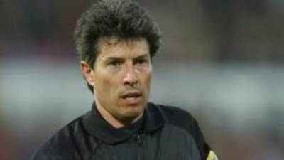 البرتغالي" بيريرا" يصل القاهرة خلال أيام لتولى رئاسة لجنة الحكام