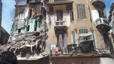 انهيار عقار بمنطقة الجمرك في الإسكندرية 