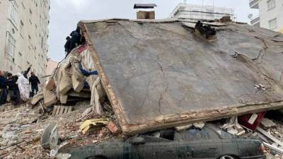 ارتفاع ضحايا زلازل تركيا إلى 44 ألفا و374