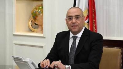 وزير الإسكان يعقد اجتماعا بمقر جهاز "العلمين الجديدة" لمتابعة الموقف التنفيذى للمشروعات المختلفة بالمدينة