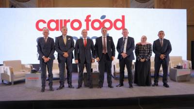 انطلاق فعاليات الجلسة الثالثة من قمة الصناعات الغذائية