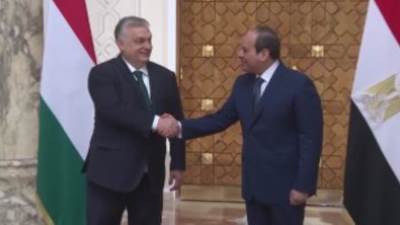 الرئيس السيسى يستقبل رئيس وزراء المجر فور وصوله قصر الاتحادية