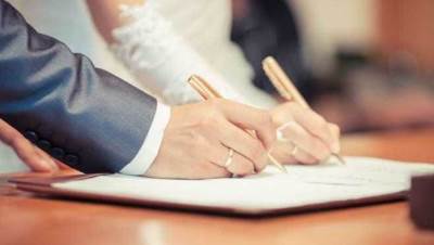 الصحة: استخراج الشهادة الصحية للمقبلين على الزواج بشكل عاجل من خلال 15335