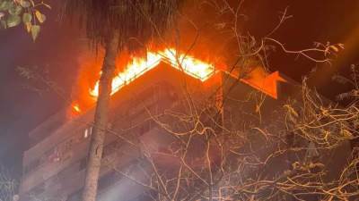 حريق هائل في عمارة سكنية بجوار مترو حلوان