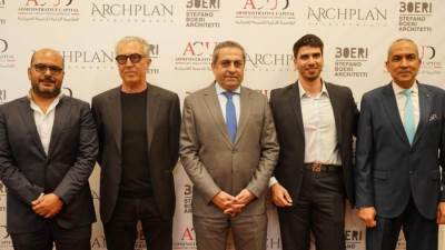 خالد عباس يدعو المطورين العقاريين لتطبيق أنظمة الاستدامة الخضراء في مباني العاصمة