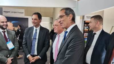 وزير الاتصالات يشارك في مائدة حول فرص ومتطلبات تحقيق تحول رقمي مستدام