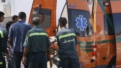 إصابة 12 شخصا في حادث انقلاب ميكروباص بطريق جنيفة - السويس