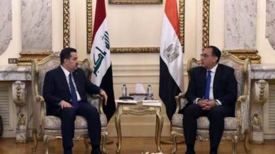 رئيسا الوزراء المصري والعراقي يعقدان جلسة مباحثات موسعة لاستعراض ملفات التعاون