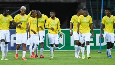 صن داونز يفتح المدرجات لجماهيره مجانًا خلال مباراة الأهلي.. لكن بشرط