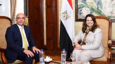 وزيرة الهجرة تبحث تعزيز التعاون المشترك في تلبية احتياجات المواطنين بالخارج