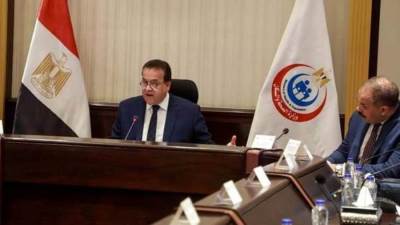 وزير الصحة يوجه بدراسة إنشاء مراكز دائمة بالمنشآت التعليمية لتوعية الطلاب بمخاطر الإدمان 