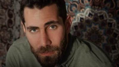 عزيز مرقة يطرح أغنيته الجديدة "بتسألينى"