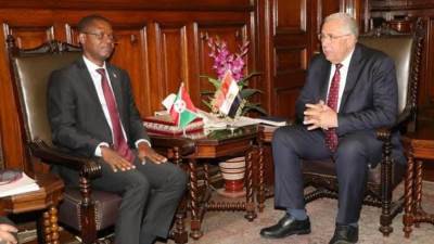 وزير الزراعة استقبل ايمانويل سينزوهاجرا رئيس مجلس الشيوخ البوروندي والوفد المرافق له  