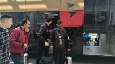 بعثة النادي الأهلي تغادر لجنوب إفريقيا لمواجهة فريق صن داونز بدوري الأبطال