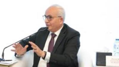 التعليم: وضع اللمسات الأخيرة على المنهج الجديد للغة الفرنسية بالمدارس الحكومية