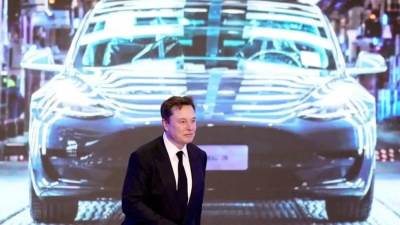 إيلون ماسك يفقد 6 مليارات دولار من ثروته مع تراجع سهم “تسلا”