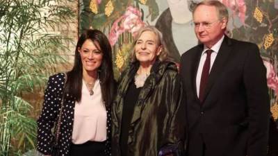 المجلس القومي للمرأة يكرم الفنانة العالمية بريت بطرس غالي على إسهاماتها