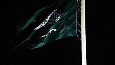 أطول سارية عَلَم في العالم ترفرف فوقها "راية التوحيد" بمحافظة جدة