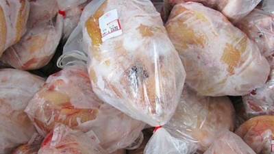 بـ65 جنيهًا.. التموين: وصول 25 ألف طن دواجن مجمدة برازيلية خلال أسبوع