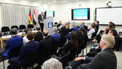 سويلم: أهمية إتاحة الفرصة لشباب الباحثين والمهندسين بالوزارة للتدريب