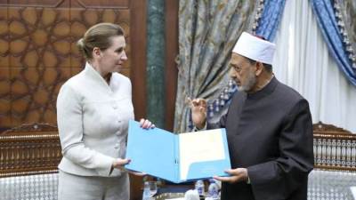 شيخ الأزهر لرئيسة وزراء الدنمارك: الغرب يسيئ استخدام مصطلح الحريات لفرض رؤى غير مقبولة على الثقافة الشرقية