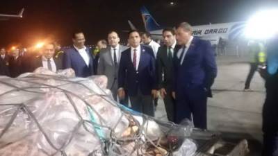 مطار القاهرة يستقبل أولى طائرات شحنات اللحوم المبردة القادمة من تشاد