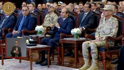 الرئيس السيسي: توافر الغاز الطبيعى ساهم فى إنشاء مجمع الأسمدة الأزوتية