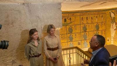 ملكة بلچيكا والأميرة اليزابيث في زياره لـ"مقبرة توت عنخ آمون" بالأقصر