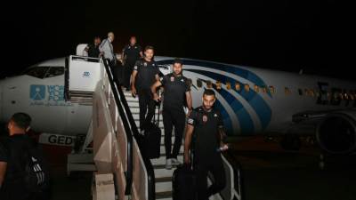 بعثة الأهلي تصل إلى الكاميرون استعدادًا لمباراة القطن بدوري أبطال افريفيا 