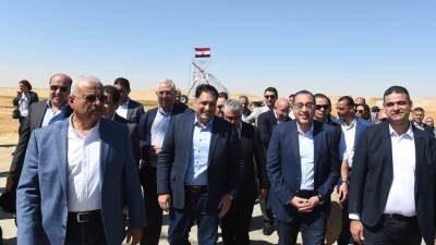 رئيس الوزراء يتفقد مصنع شركة "السويدي الوطنية للصناعات والمشروعات الهندسية"