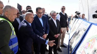 وزير النقل: ميناء السخنة سيسهم في زيادة حصة مصر من السوق العالمية لتجارة الترانزيت