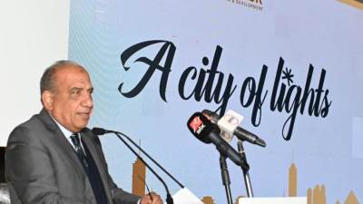 «عصمت»: أكثر من 60 مليار جنيه عوائد متوقعة لمشروع تطوير كورنيش المقطم