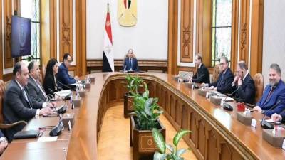 الرئيس السيسي يستقبل وفدا روسيا رفيع المستوى