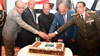 وزير قطاع الأعمال يشهد احتفالية العيد الوطني الباكستاني ومرور 75 عاما على العلاقات بين البلدين