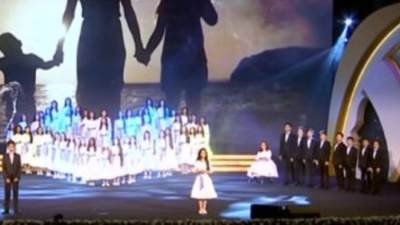 كورال أطفال دار الأوبرا يقدم فقرة فنية خلال احتفالية يوم المرأة المصرية