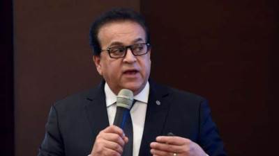 وزير الصحة يوجه بمد ساعات العمل بعيادات المعهد القومي للقلب لـ8 مساء على فترتين