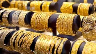 الذهب يواصل الهبوط بمنتصف التعاملات.. وعيار 21 يسجل 1970