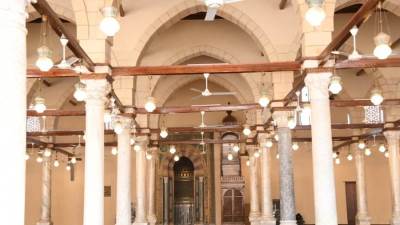 مسجد عمرو بن العاص فى أبهى صورة استعدادا لرمضان.. صور
