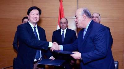 توقيع مذكرة تفاهم بين شركة ميناء القاهرة الجوى وشركة شانجى الدولية للمطارات