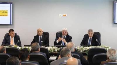 وزير التعليم العالي يوجه الجامعات بتنظيم زيارات ميدانية للمشروعات القومية 
