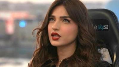 رامز جلال يسخر من ياسمين عز: استهني واتنحنحي هتنجحي