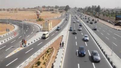 المرور يجرى تحويلة مرورية بسبب غلق محور المشير طنطاوى