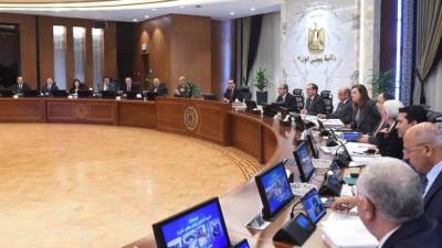 مدبولي يوجه بضرورة أستكمال باقي الوزارات إجراءات الانتقال للعمل بالعاصمة الإدارية