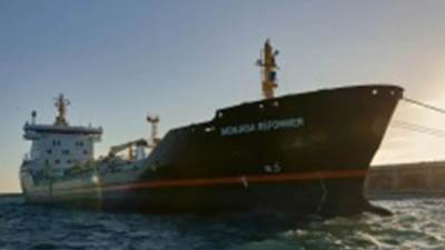 اختطاف بعض أفراد طاقم ناقلة نفط دنماركية من قبل قراصنة بخليج غينيا