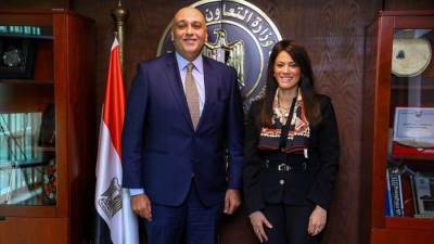 المشاط تبحث مع الرئيس التنفيذي لجهاز تنمية المشروعات التوسع في برامج تمويل المشروعات