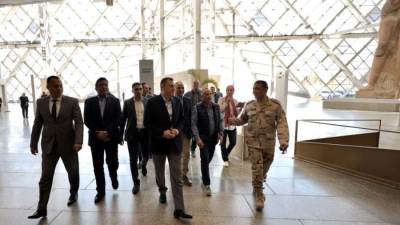 وزير السياحة والآثار يتفقد آخر مستجدات العمل بالمتحف المصري الكبير