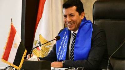 وزير الشباب ومحافظ الجيزة يشهدان جلسة برلمانية لبرلمان طلائع وشباب مصر