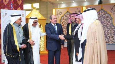 مشايخ سيناء يقدمون هدية للرئيس السيسي بمناسبة ذكرى العاشر من رمضان