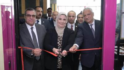 القباج تفتتح وحدة التضامن بـ"جامعة 6 أكتوبر" وتوقع بروتوكول تعاون مع الجامعة