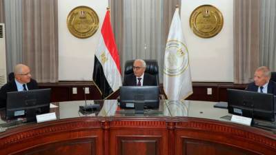 وزير التعليم يستقبل وفداً من اتحاد الصناعات المصرية لتطوير المدارس الفنية